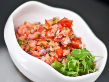 Lomi-lomi salmon